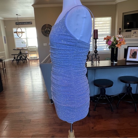 B. Darlin Ruched Sparkle Homecoming Dress Size 5/6 Small Lavender Purple Glitter - Picture 3 of 13